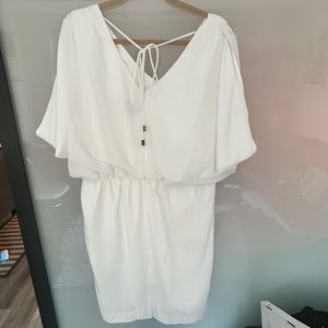 Vince Camuto white open sleeve dress
